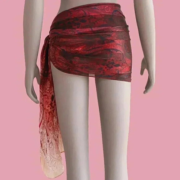 Red Pink Ombre Paisley Sarong Bikini Cover Up Scarf One Size Shawl Wrap Festival - Picture 3 of 3
